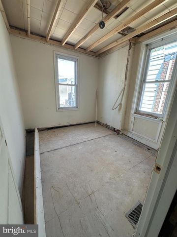 853 MERCER ST, Philadelphia, PA 19125