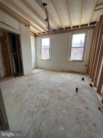 853 MERCER ST, Philadelphia, PA 19125