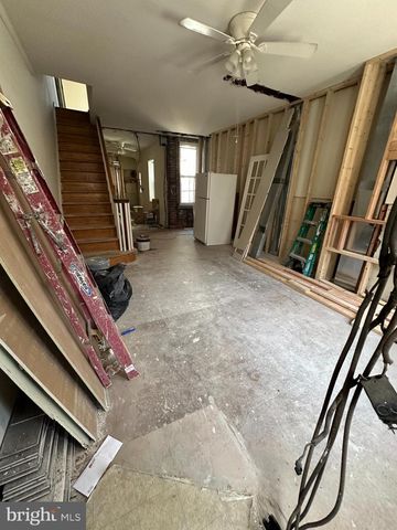 853 MERCER ST, Philadelphia, PA 19125