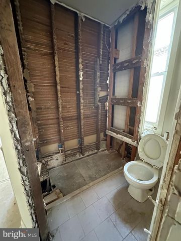 853 MERCER ST, Philadelphia, PA 19125