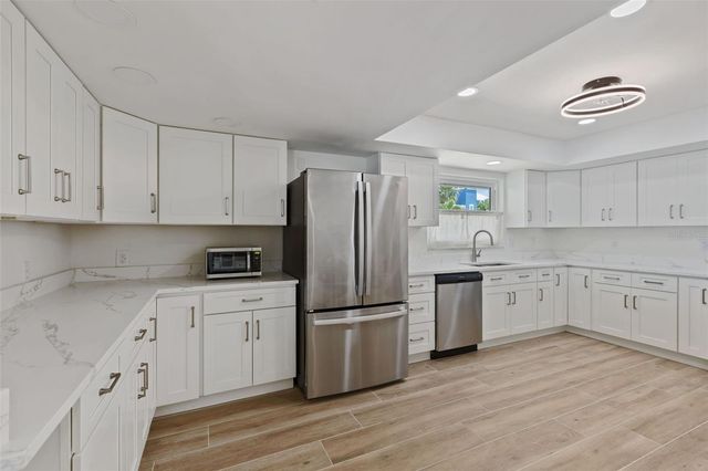 290 BAYSIDE DRIVE, Clearwater Beach, FL 33767