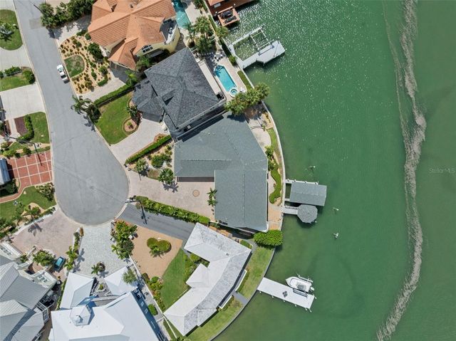 290 BAYSIDE DRIVE, Clearwater Beach, FL 33767