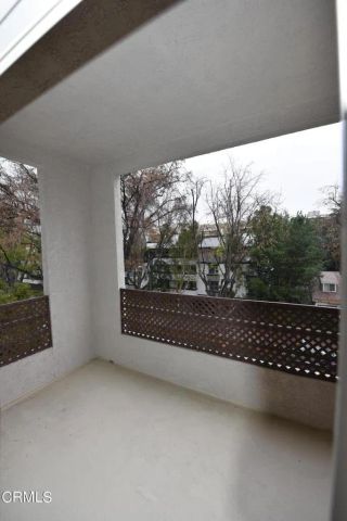 300 N El Molino Avenue 323, Pasadena, CA 91101