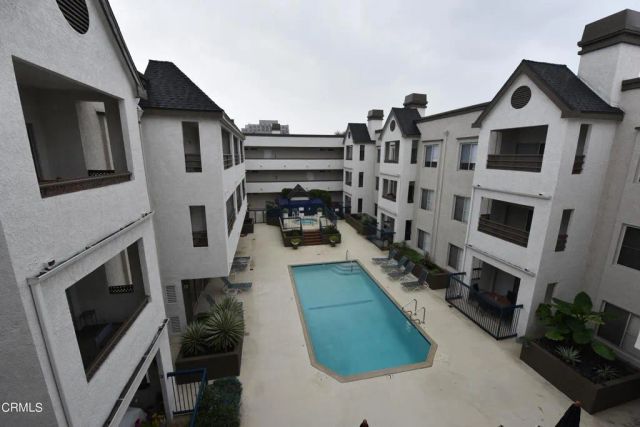 300 N El Molino Avenue 323, Pasadena, CA 91101