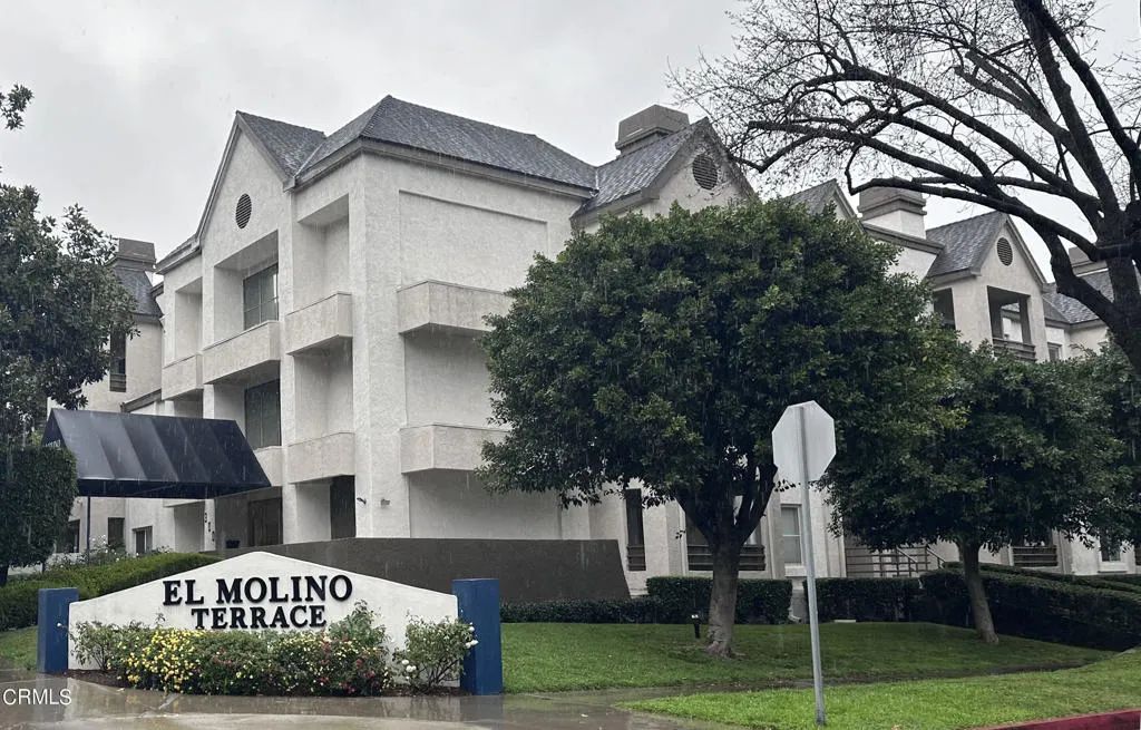 300 N El Molino Avenue 323, Pasadena, CA 91101