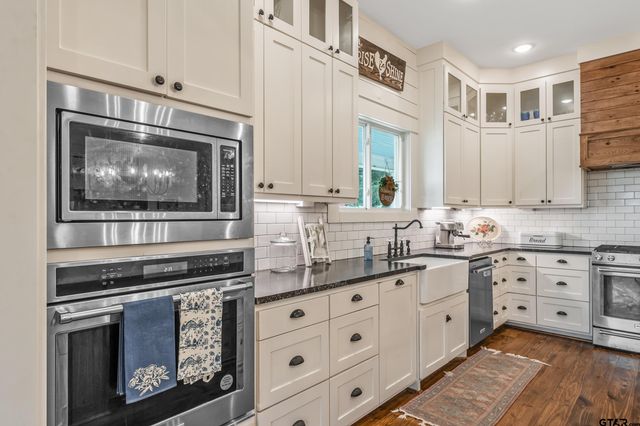 3022 CR 3802, Bullard, TX 75757