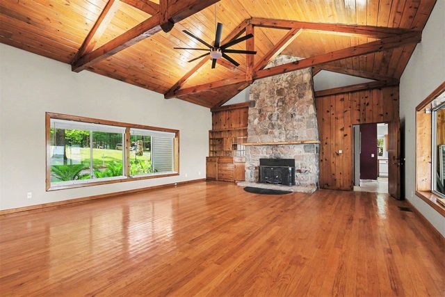 9351 S Catalpa Avenue, Newaygo, MI 49337