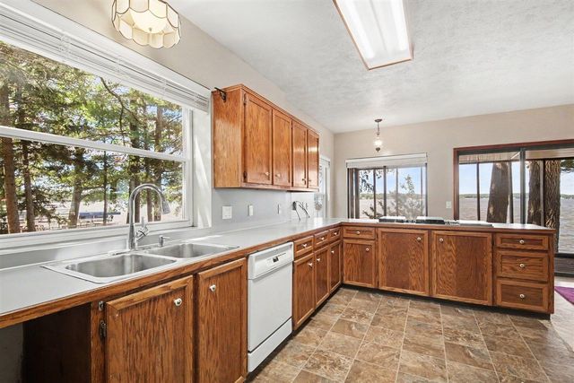 9351 S Catalpa Avenue, Newaygo, MI 49337