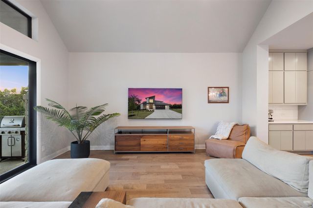 6801 Little Serenity CV, Jonestown, TX 78645