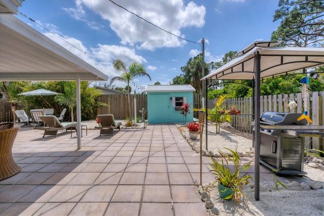 401 LEACH STREET, Englewood, FL 34223