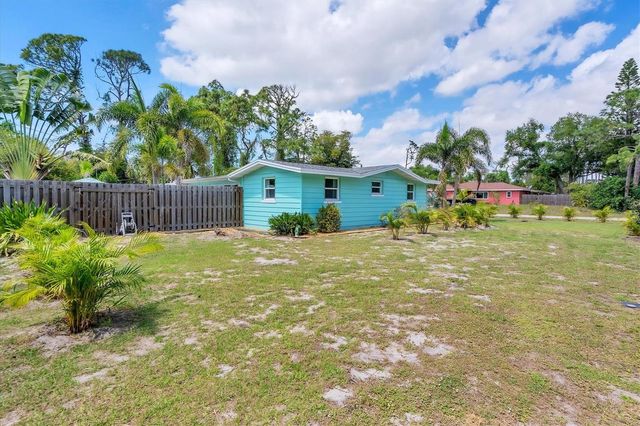 401 LEACH STREET, Englewood, FL 34223