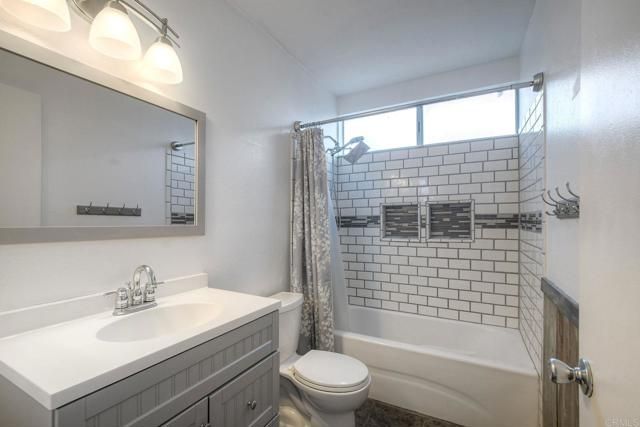 338 Rancho Vista Place, Vista, CA 92083