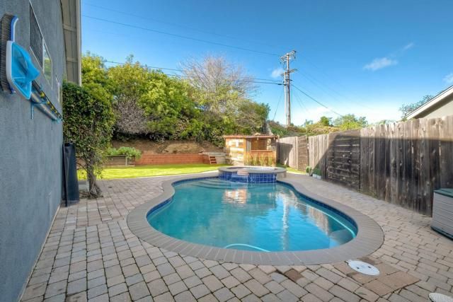 338 Rancho Vista Place, Vista, CA 92083