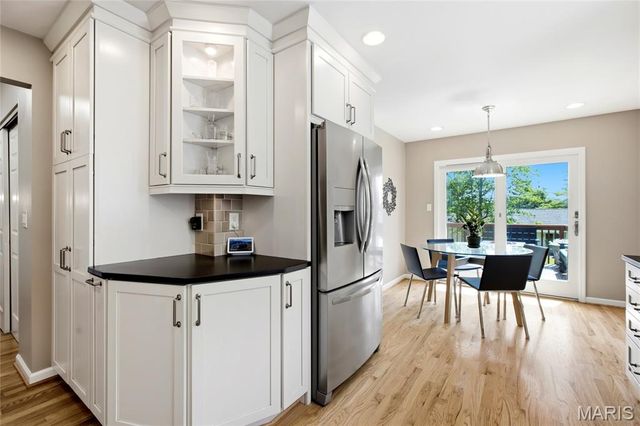 1858 Oxborough Court, Chesterfield, MO 63017
