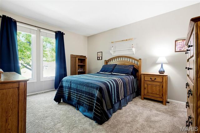1858 Oxborough Court, Chesterfield, MO 63017