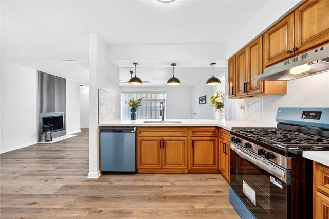 8618 Van Hut Lane, Houston, TX 77044