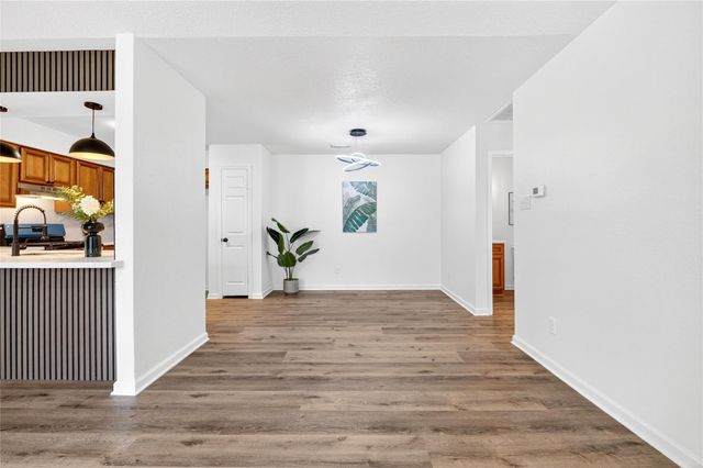 8618 Van Hut Lane, Houston, TX 77044