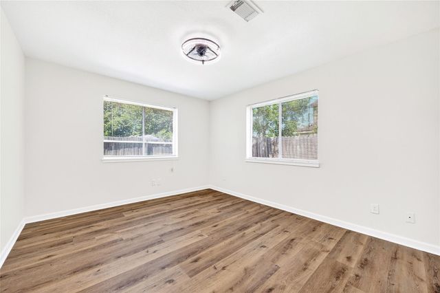 8618 Van Hut Lane, Houston, TX 77044