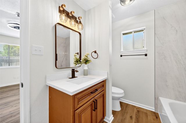 8618 Van Hut Lane, Houston, TX 77044