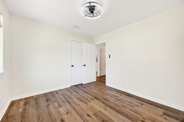 8618 Van Hut Lane, Houston, TX 77044
