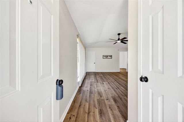 8618 Van Hut Lane, Houston, TX 77044
