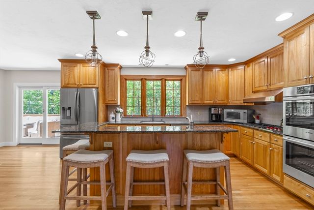 160 Quail Run, Marshfield, MA 02050