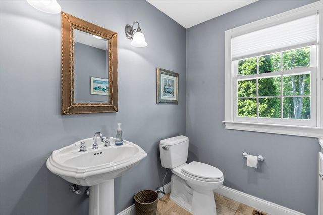 160 Quail Run, Marshfield, MA 02050