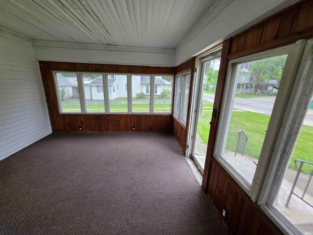 9914 E Jackson Street, Selma, IN 47383