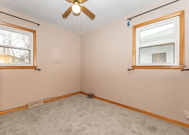 1850 45th Street, Rock Island, IL 61201