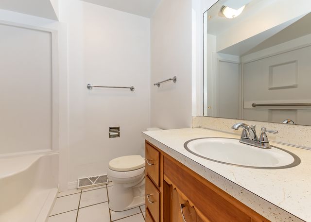 1850 45th Street, Rock Island, IL 61201