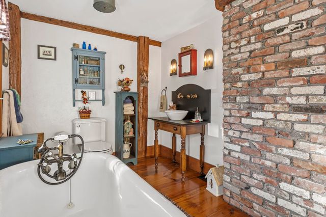 392 High Street, Candia, NH 03034