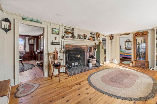 392 High Street, Candia, NH 03034