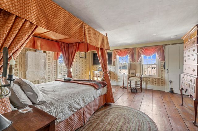 392 High Street, Candia, NH 03034