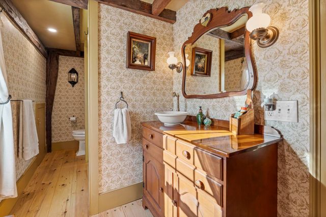 392 High Street, Candia, NH 03034