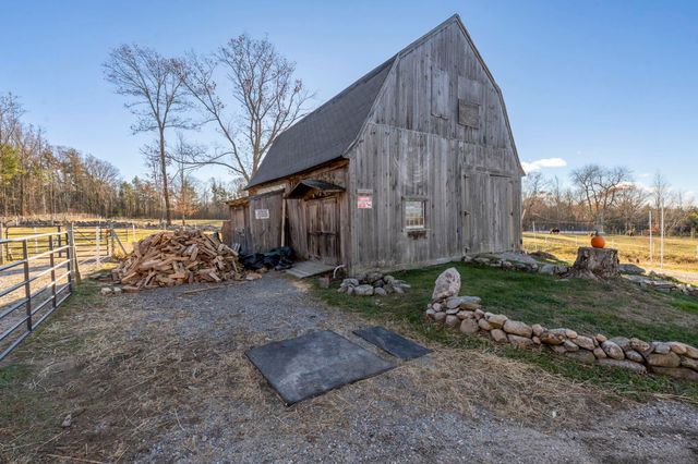 392 High Street, Candia, NH 03034