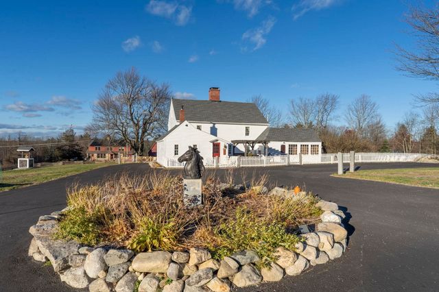 392 High Street, Candia, NH 03034