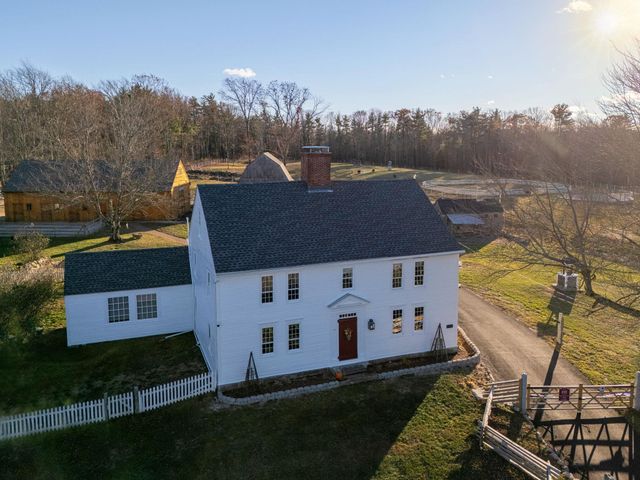 392 High Street, Candia, NH 03034