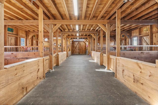 392 High Street, Candia, NH 03034