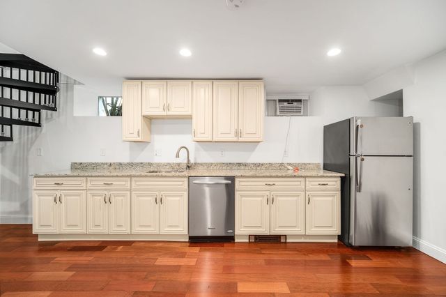 220 Lowell Ave 1, Newton, MA 02460