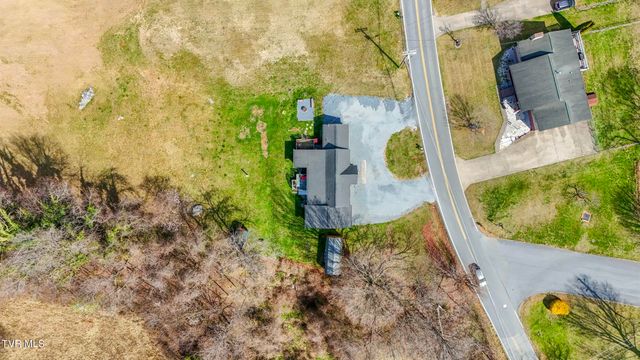 2426 Old Lewis Road, Johnson City, TN 37601