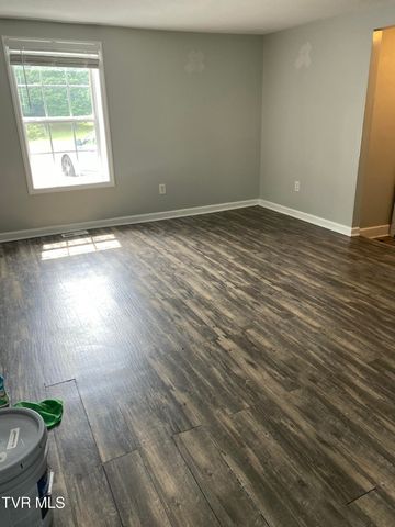 2426 Old Lewis Road, Johnson City, TN 37601