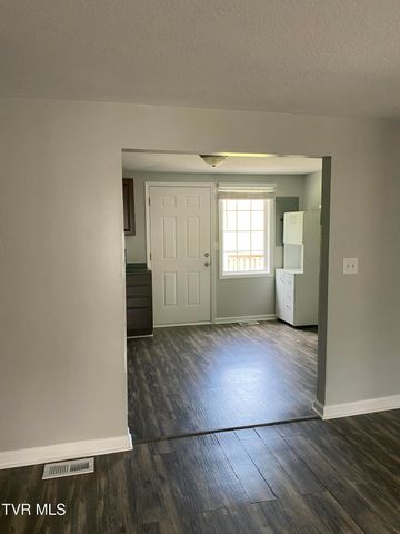 2426 Old Lewis Road, Johnson City, TN 37601