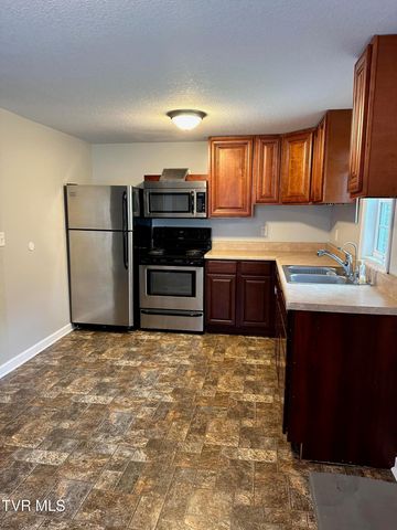 2426 Old Lewis Road, Johnson City, TN 37601