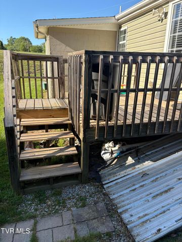 2426 Old Lewis Road, Johnson City, TN 37601