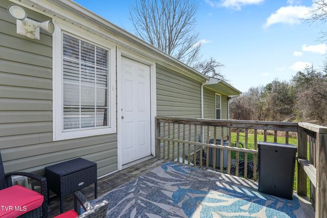 2426 Old Lewis Road, Johnson City, TN 37601