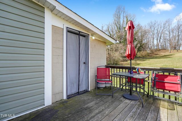 2426 Old Lewis Road, Johnson City, TN 37601
