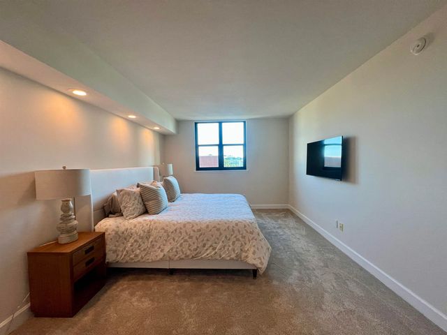 300 S Duval St Unit 1006, Tallahassee, FL 32301