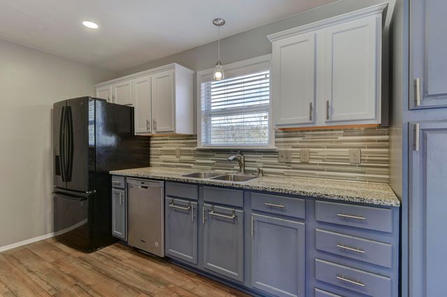 309 Van Buren Road, Branson, MO 65616