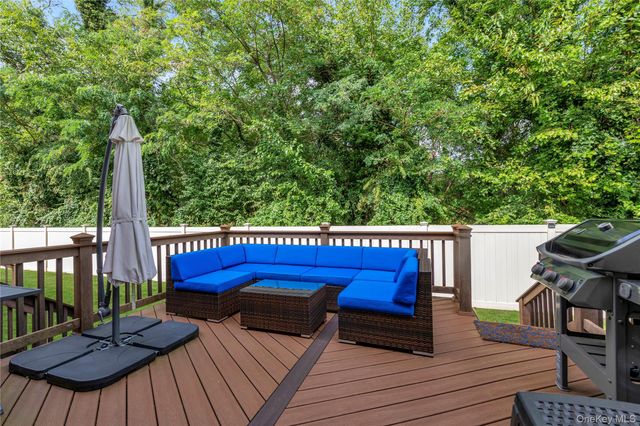 2189 Jerusalem Avenue, Merrick, NY 11566
