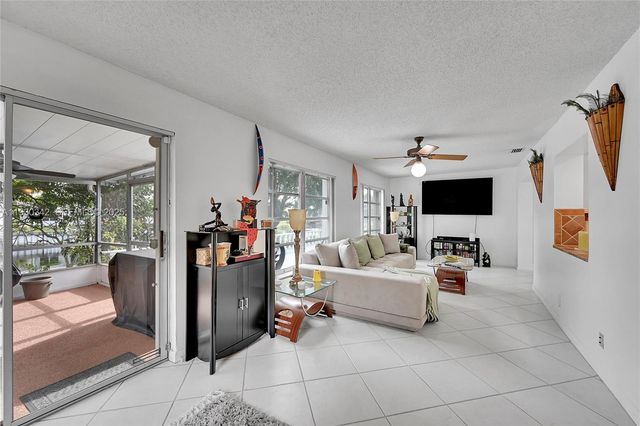 1705 NW 69th Ter, Margate, FL 33063